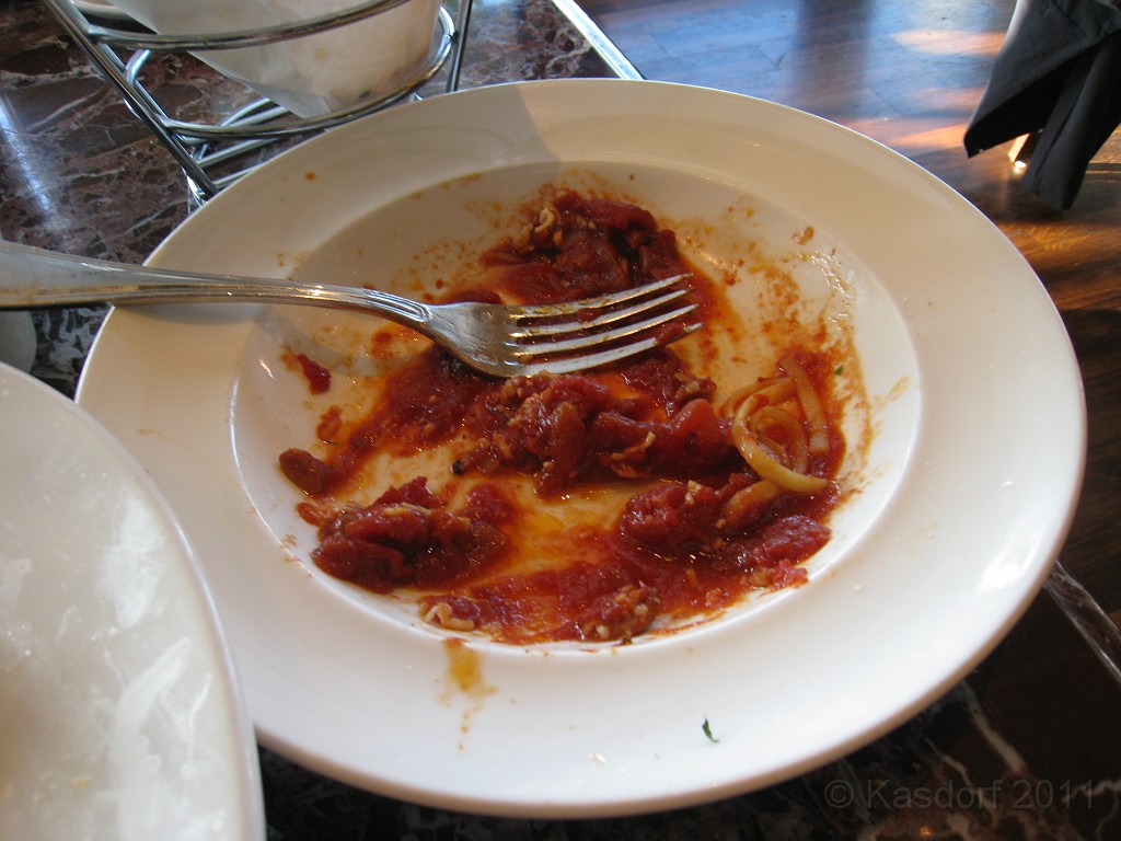 2011 Bay to Breakers Sunday 1645.JPG - Pasta Gone!